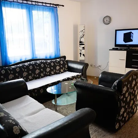 Stan Na Dan Sjenjak Apartman Tuzla