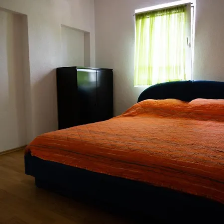 Stan Na Dan Sjenjak Apartman *
